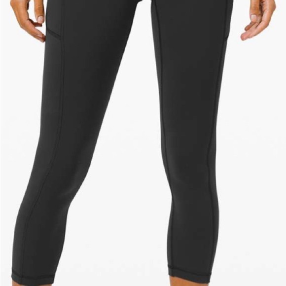 Lululemon Invigorate High Rise NWT Crop 23” size 4 black color - Picture 5 of 7